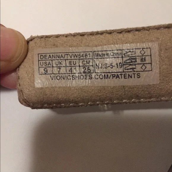 Vionic Tan/Cream W9 3 Adjustable Straps - Picture 9 of 9